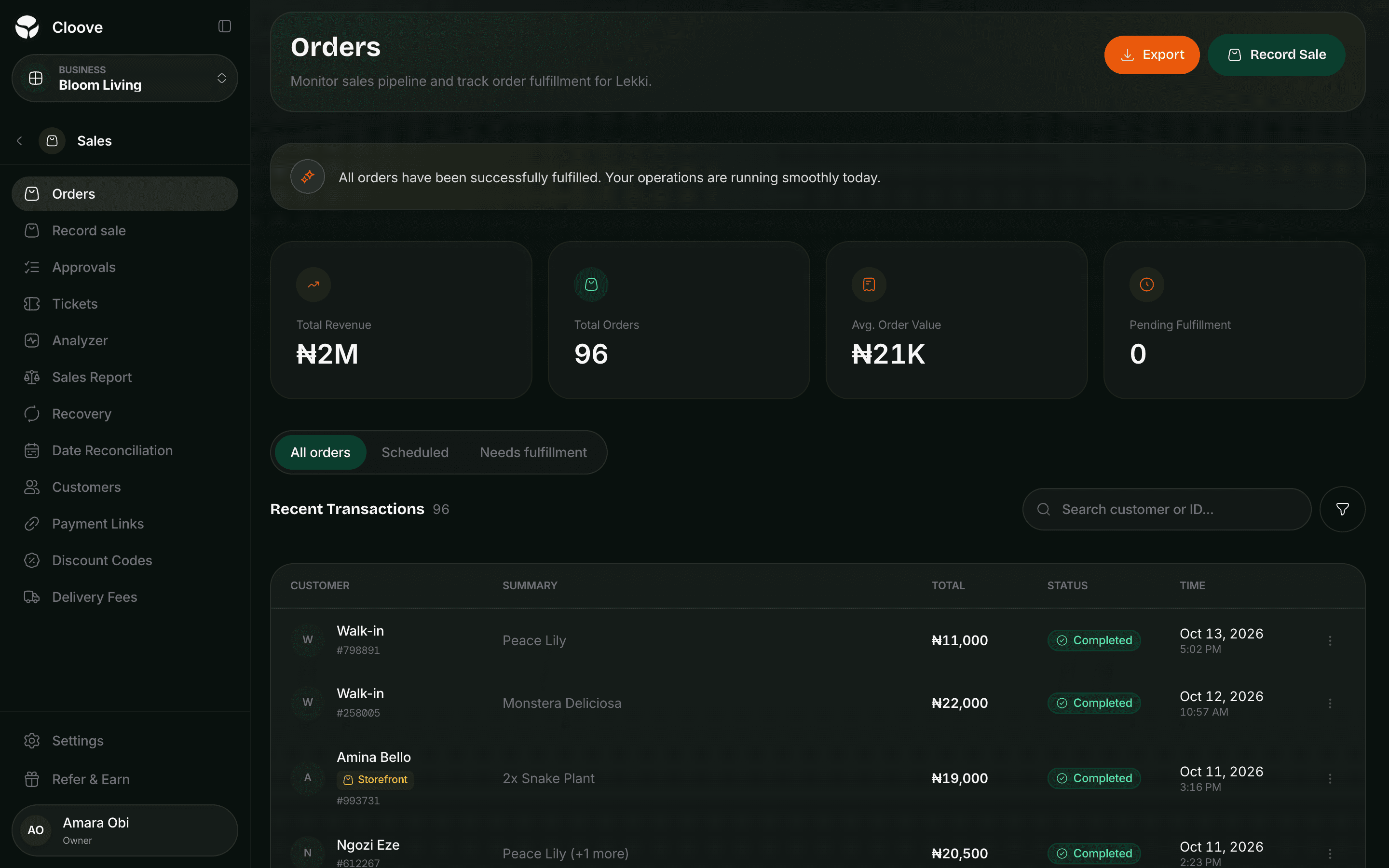 The orders list with customers, totals, status and time for every sale